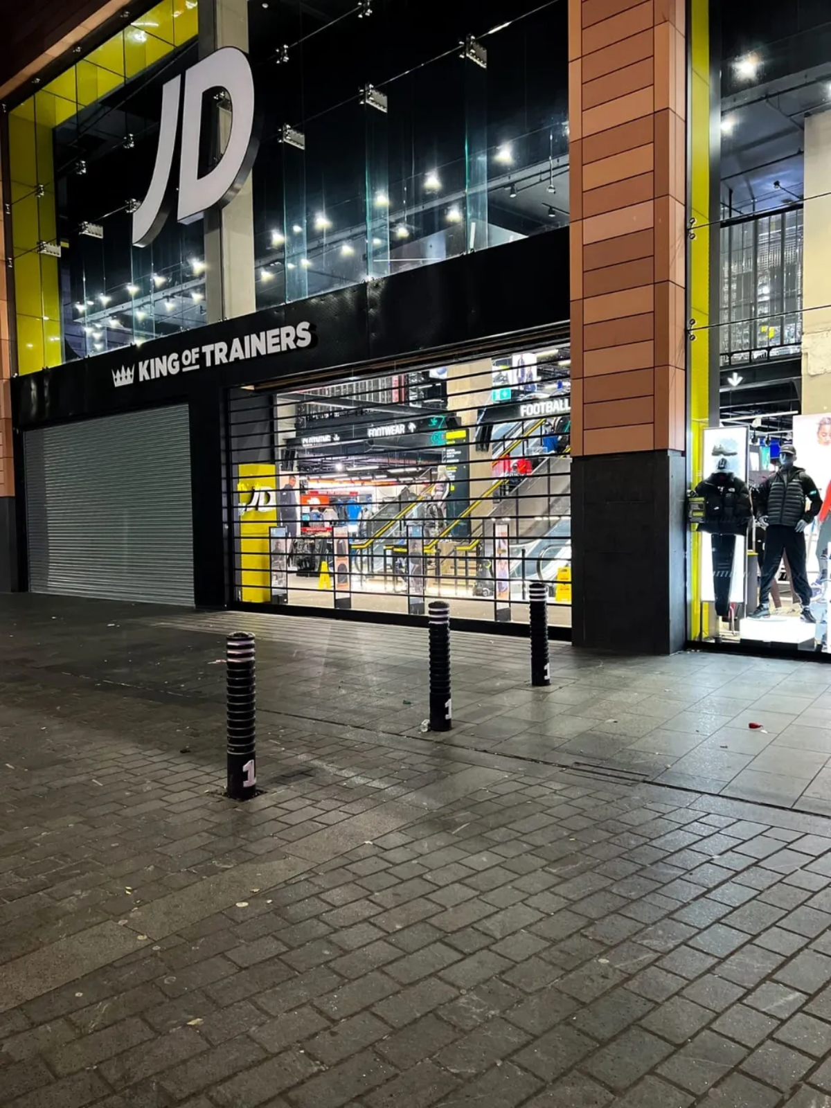 Commercial Door Specialists Wolverhampton, Birmingham, Derby, Midlands